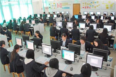 产品中心临沂国华春考培训学校